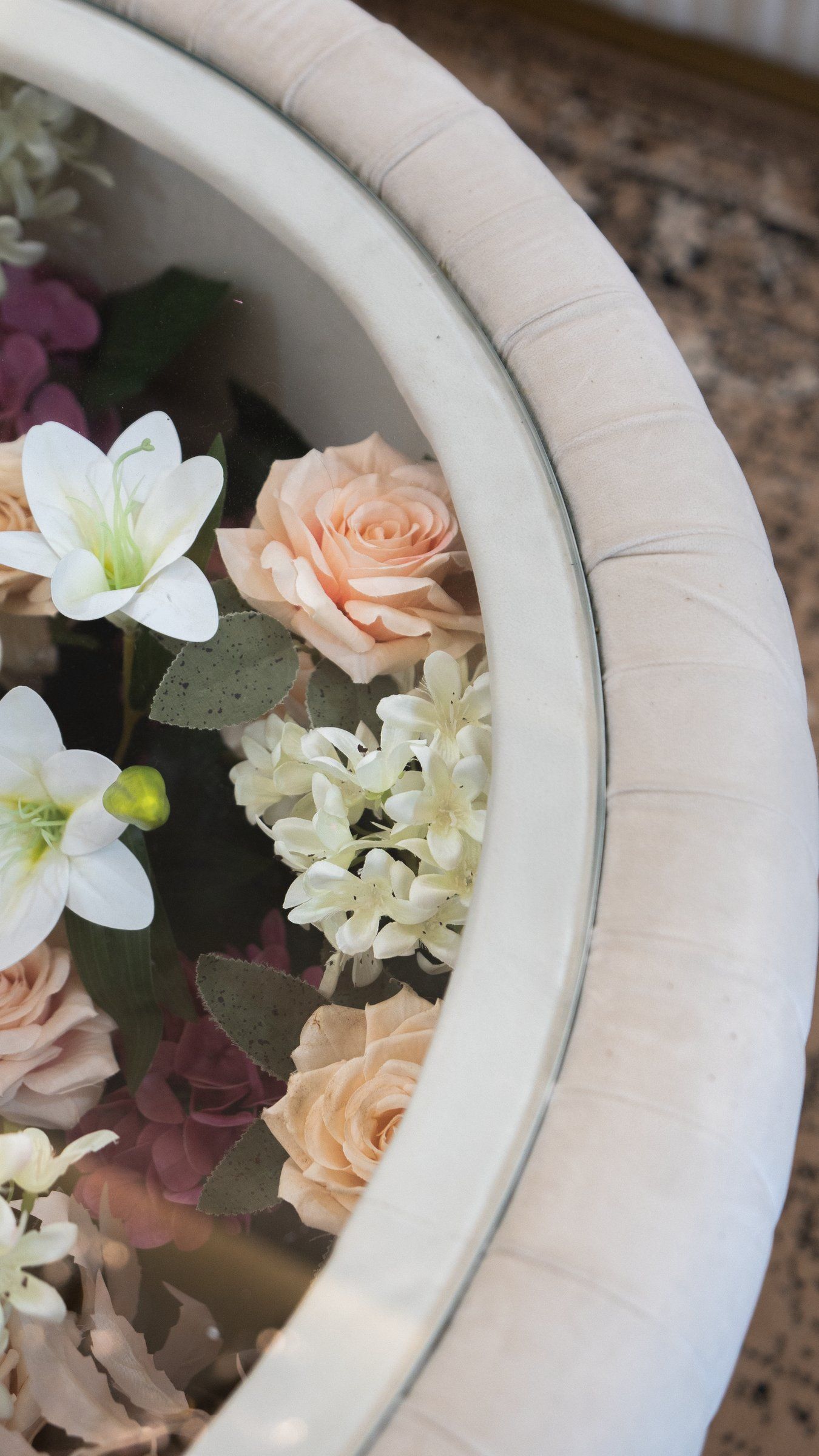 Photo of Florist, detail 2 of 3