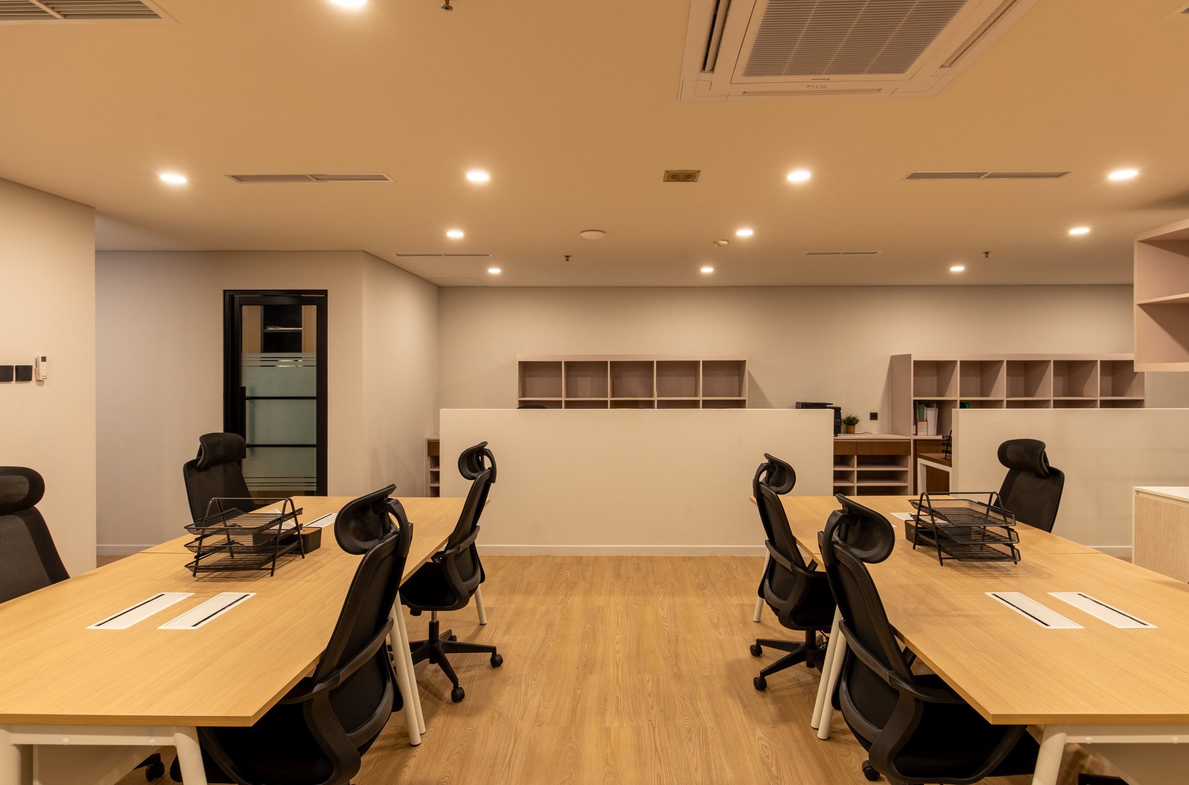 Photo of Ess/sie Office, image 8 of 15