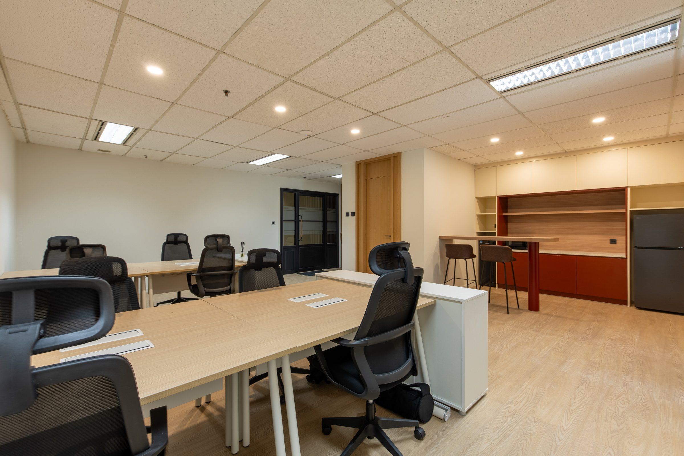 Photo of Private Office, image 11 of 13