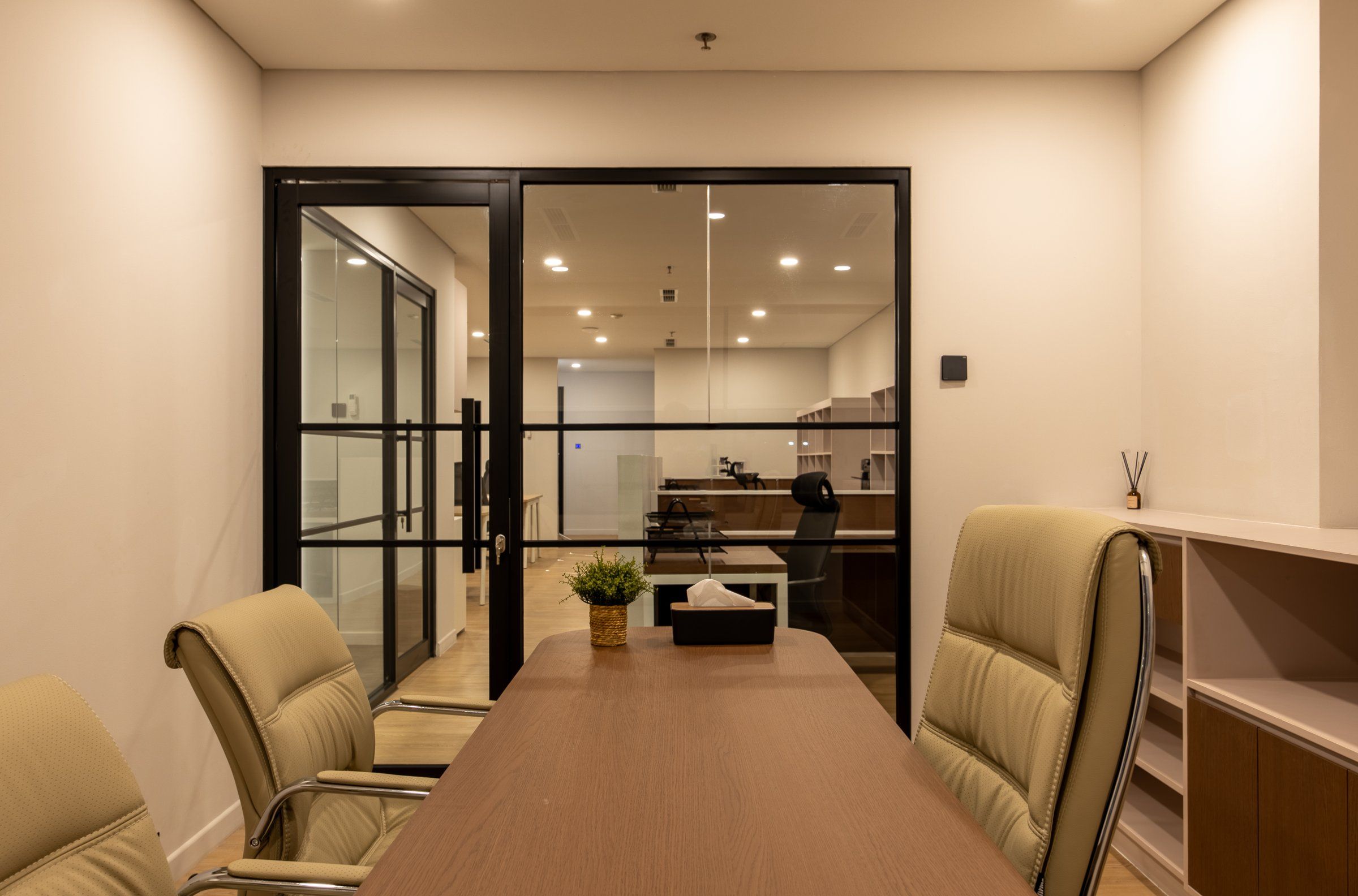 Photo of Ess/sie Office, image 11 of 15