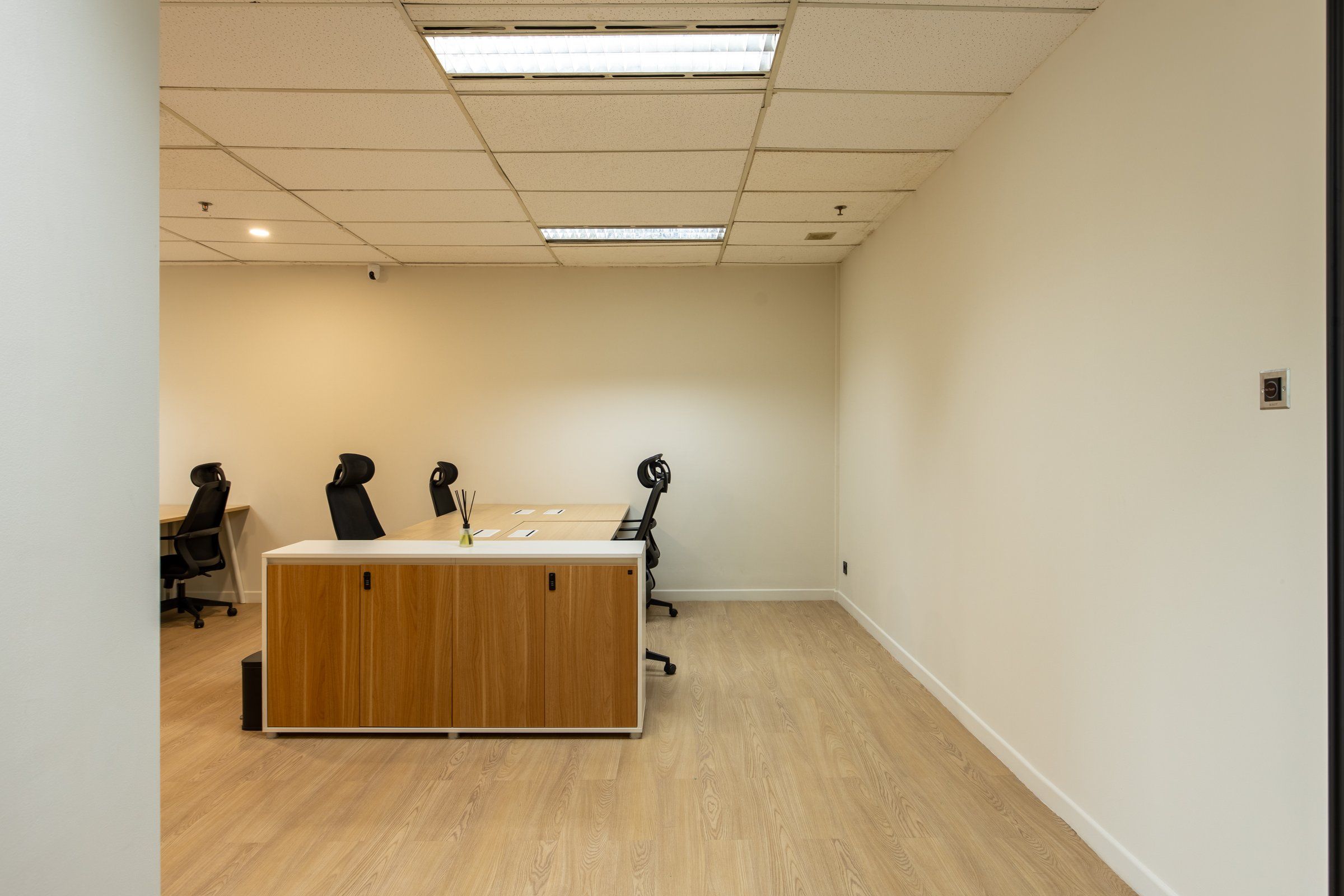 Photo of Private Office, image 13 of 13